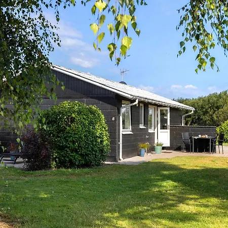 2 Bedroom Amazing In Holiday home *